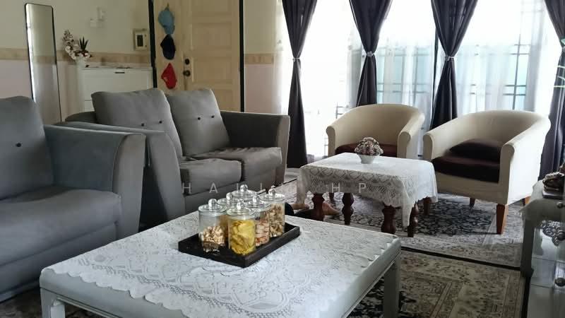 Bandar Tasik Kesuma - 1