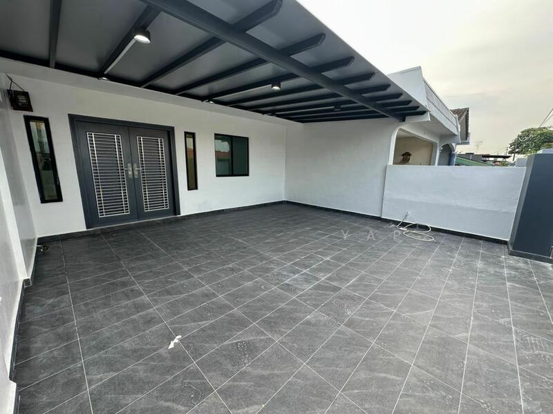 Taman Johor Jaya - 1