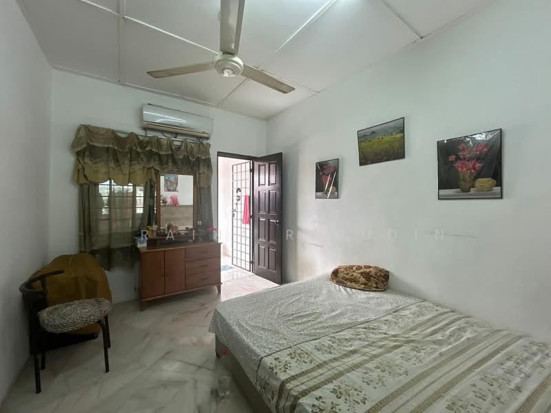 Taman Sri Muda - 5