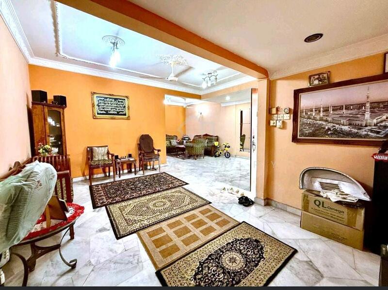 Usj 11 - 5