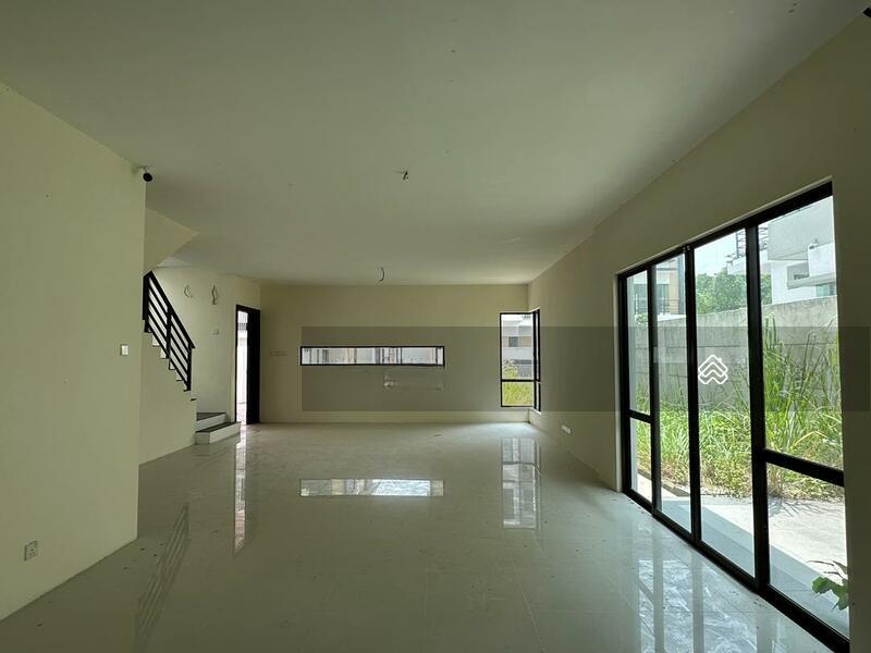 Senibong Cove - The WaterEdge Residences - 4