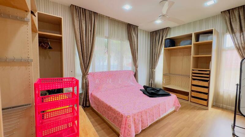 MONT JADE 2 - 4