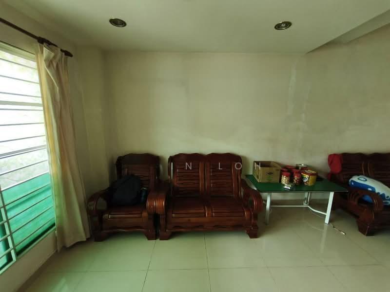 Pusat Bandar Putra Permai - 4