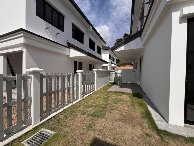 Precinct Arundina - 4