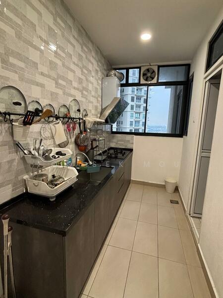 Sky Condominium (Skyz Residence) - 2