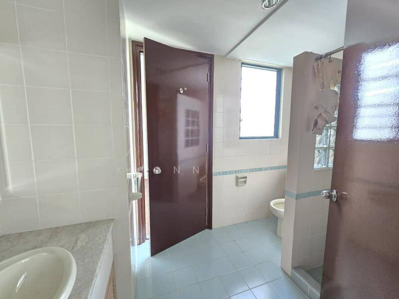 The Straits View Condominium - 2