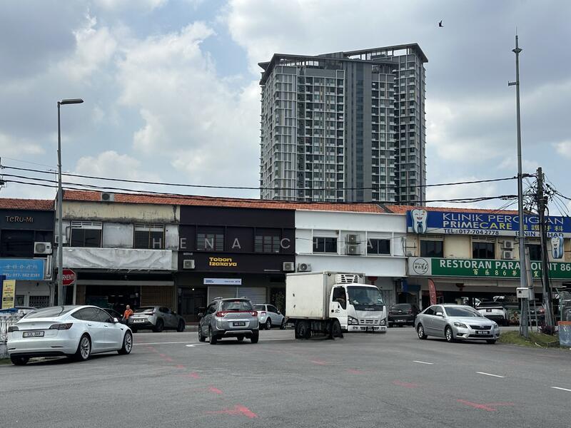 Taman Paramount - 2