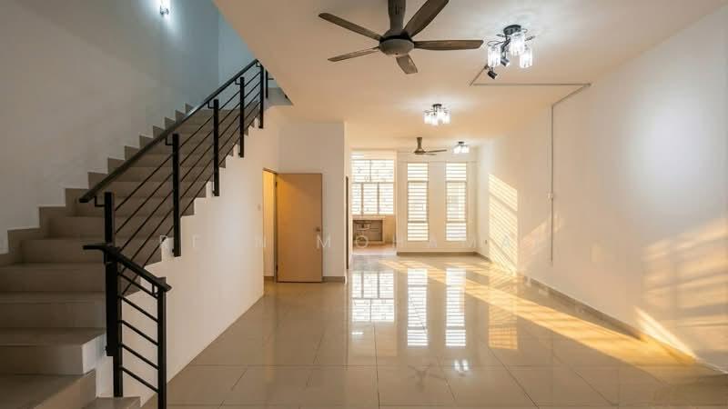 Bangi Avenue - 5