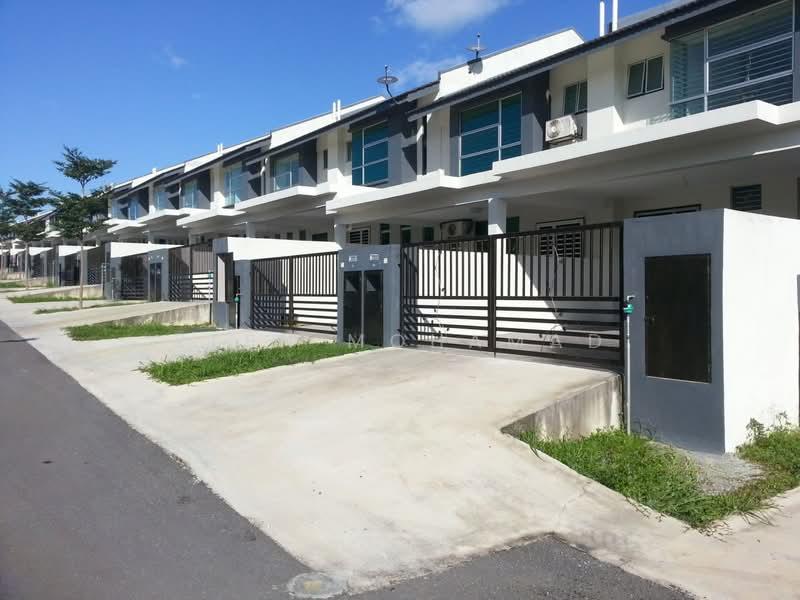 Bangi Avenue - 4