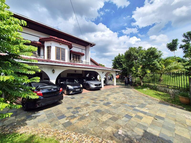 Bungalow Double Storey Seksyen 6 Petaling Jaya - 5