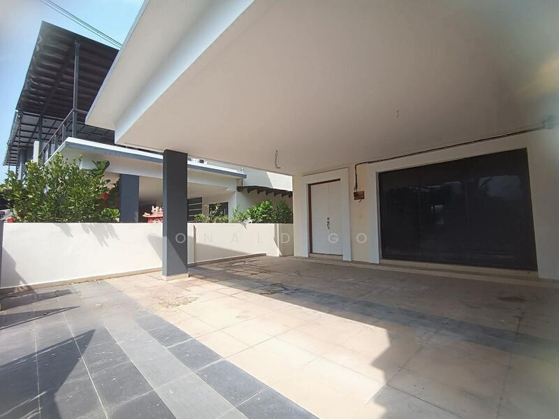 Bercham Double Storey Intermediate Corner House - 2