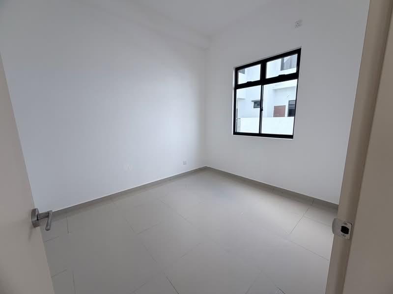 BAE B Bandar Dato Onn - 3