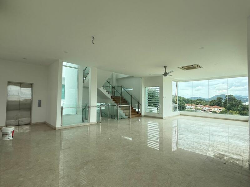 Legenda @ Southbay - 2