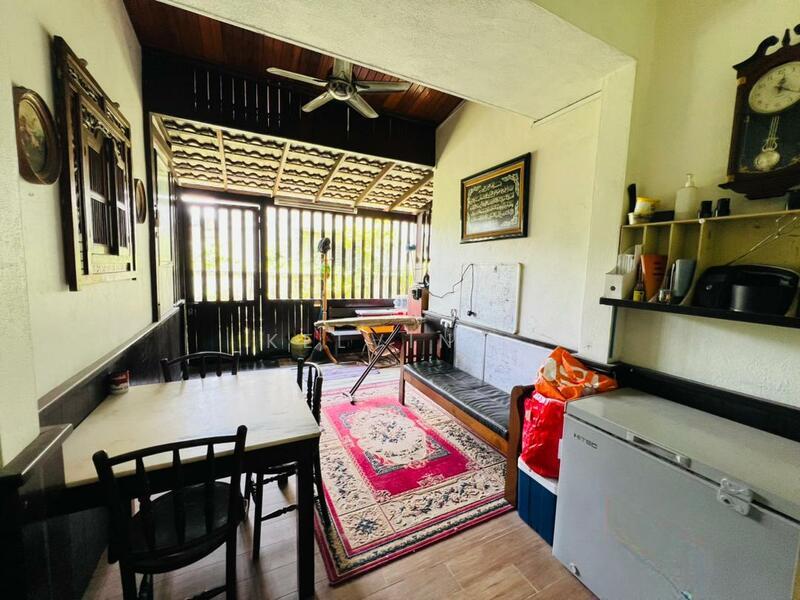 Corner 2 Sty Ivory Ebony Cassis Coral Garland Kota Emerald Bandar Country Homes Rawang - 3