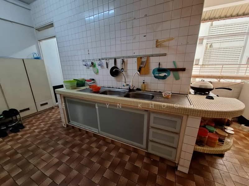 Merdeka View Apartment - 5