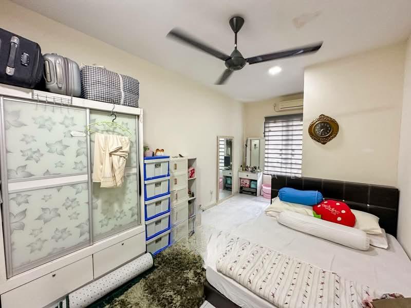 Laman Orkid Nilai Impian - 5