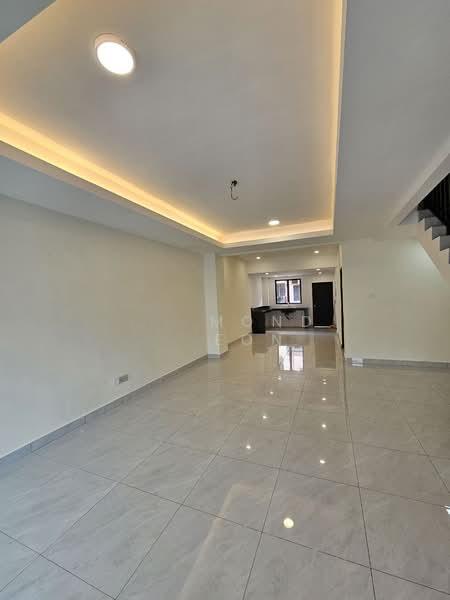 26th Avenue, Bukit Indah - 3