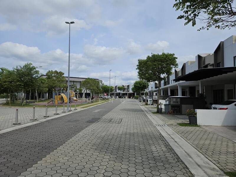 Ehsan Jaya Ehsans Jayas - 2