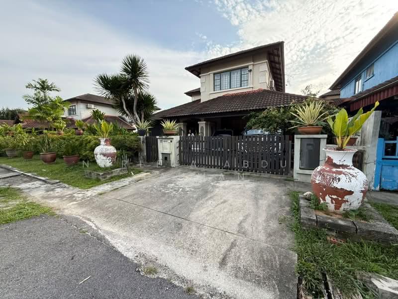 BANDAR TASIK KESUMA - 1