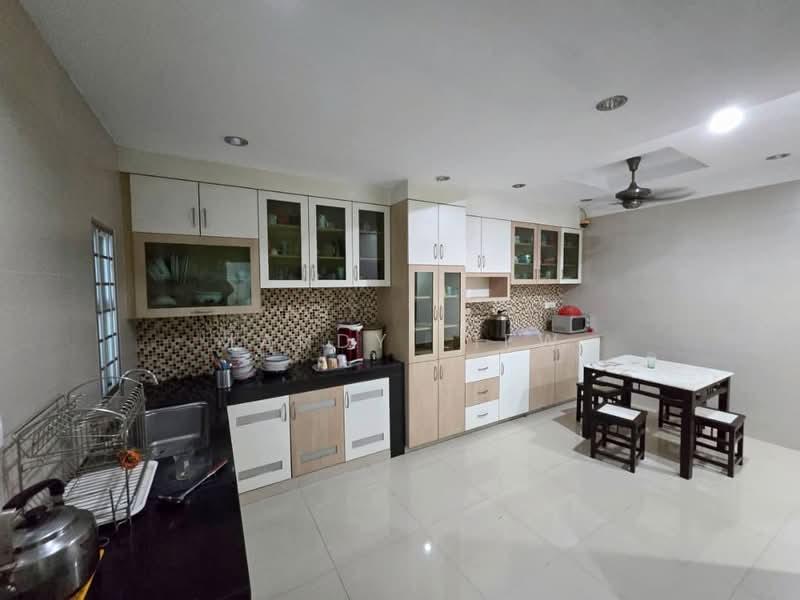 Bandar Menjalara - 3