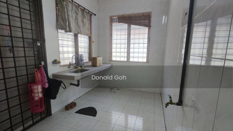 Gunung Rapat Single Storey Terrace House For Sale - 4