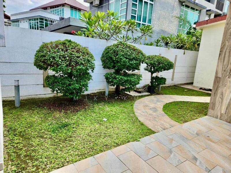 Bandar Tun Hussein Onn - 3