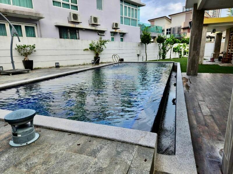 Bandar Tun Hussein Onn - 1