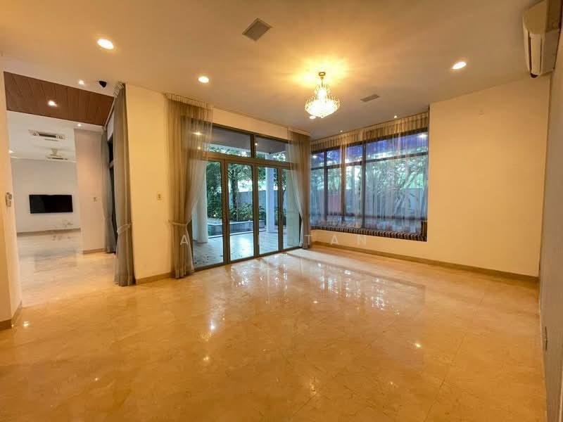 Country Heights Damansara - 3