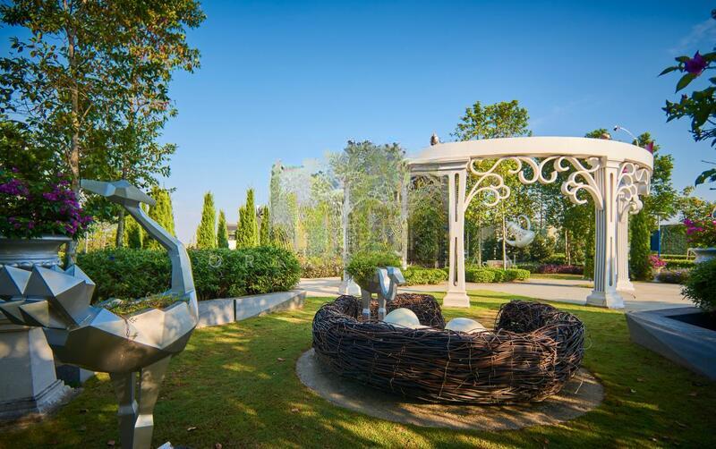 Precinct Arundina - 5