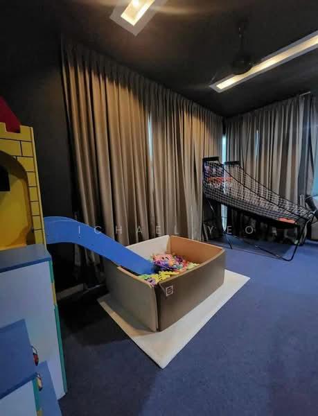 Autumn Breeze 3 Storey Superlink XL House, Taman Nusa Sentral - 2