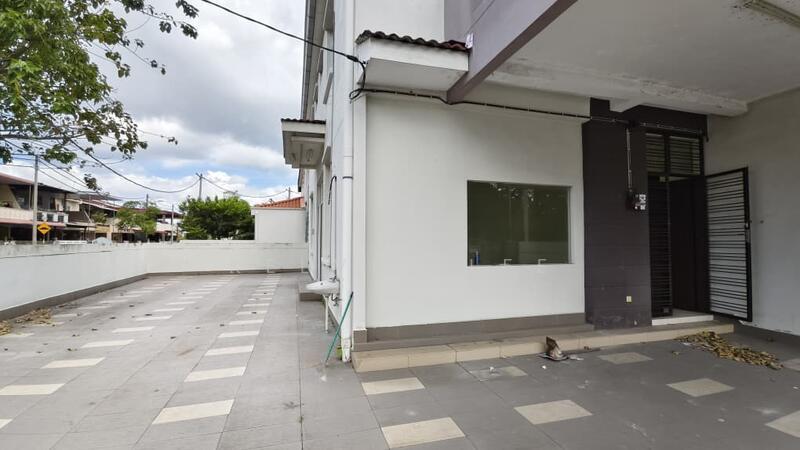 Double Storey Terrace Corner Lot at Bagan Lalang for Sale - 1