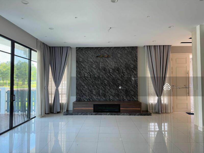 Eco Majestic, Renovated Corner Lot 55x80 - 1