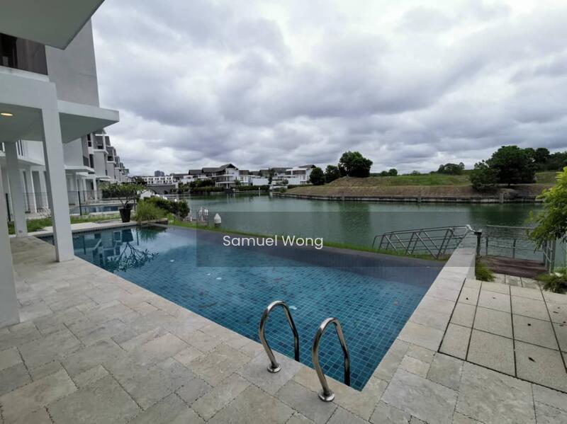 Emerald Bay @ Puteri Harbour - 1