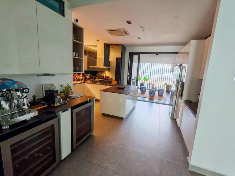 One Tanjong Condominium - 1