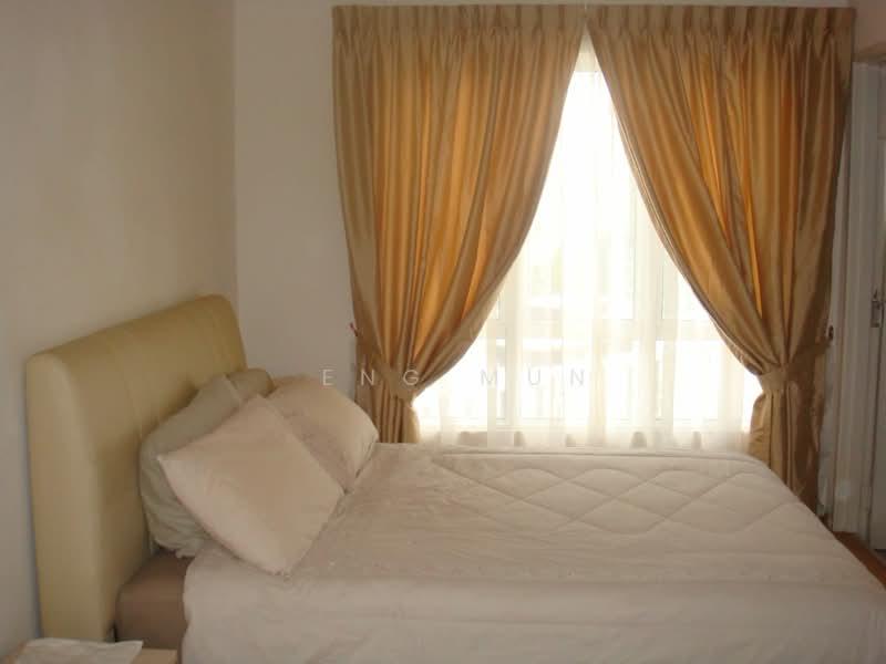 Waldorf Tower - 5