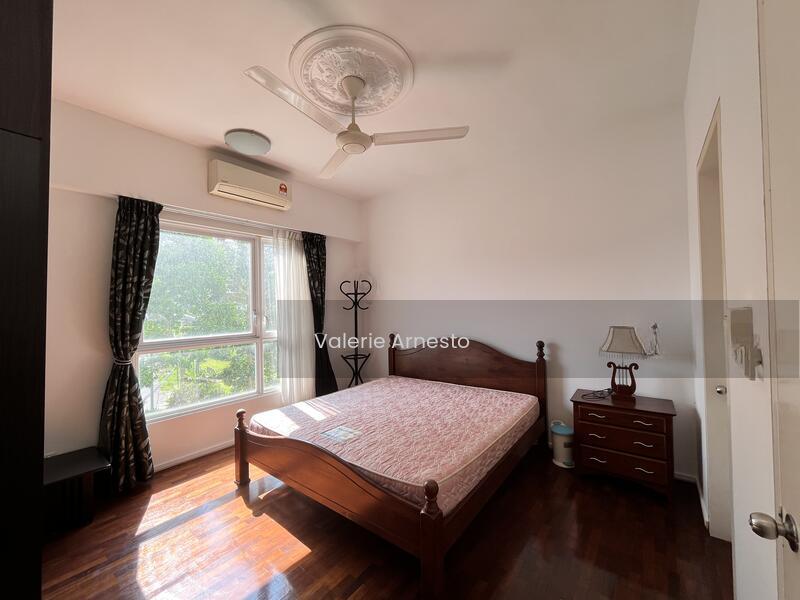 One Jelatek - 4