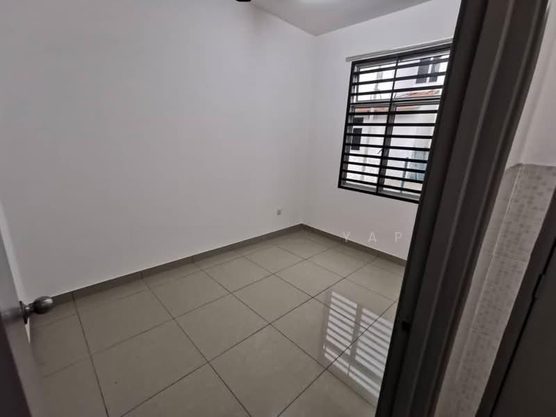 Rini Hills 2 - 5