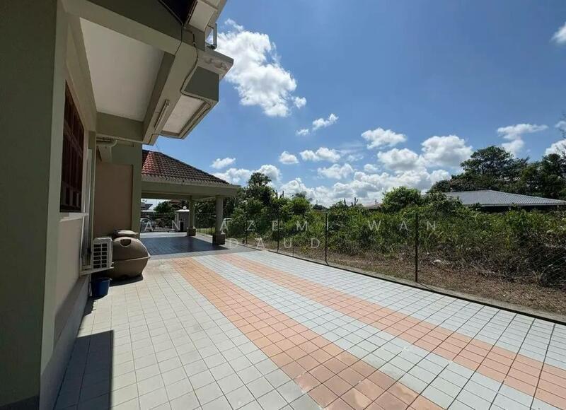 Lorong Diplomatik, Kuching - 3