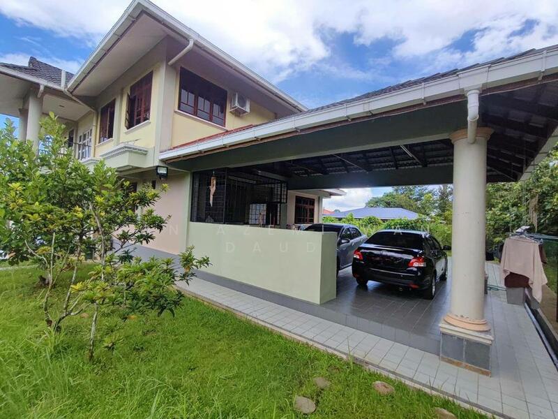 Lorong Diplomatik, Kuching - 4