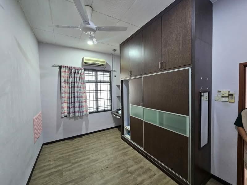 Nusa Bestari 2 Single Storey Terrace House - 5