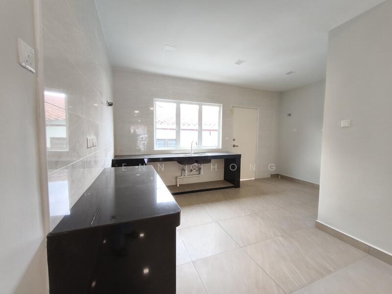 Bandar Baru Sri Petaling - 4