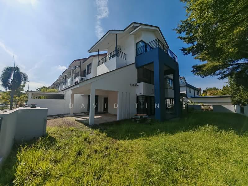 3-storey Terraced House at Lake Fields - 3