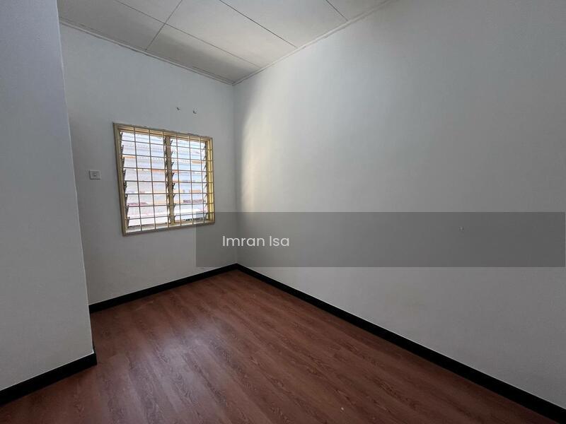 Taman Desaria, Nilai - 3