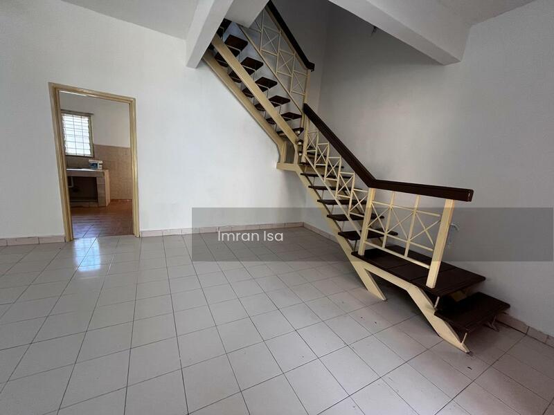 Taman Desaria, Nilai - 4