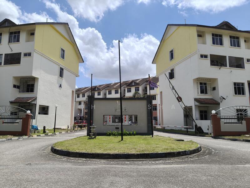 Summer Park Townhouse @ Seri Alam - 2