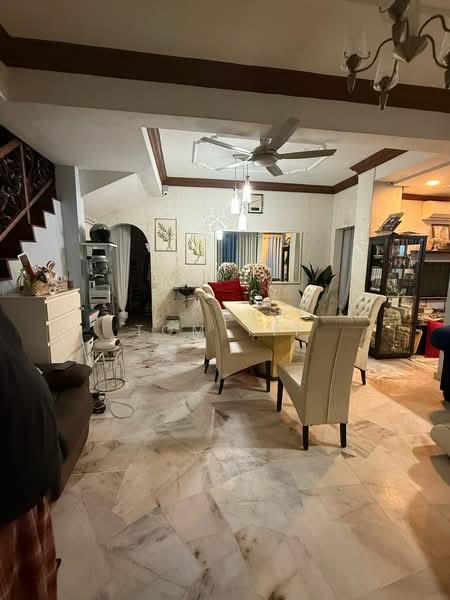 Bandar Tasik Puteri Blok 6 - 3