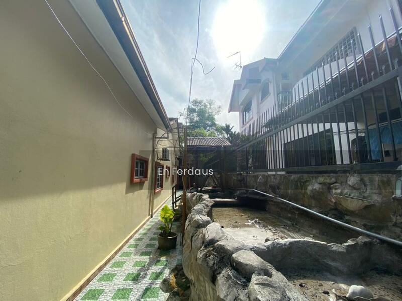 Taman Kelab Ukay - 2