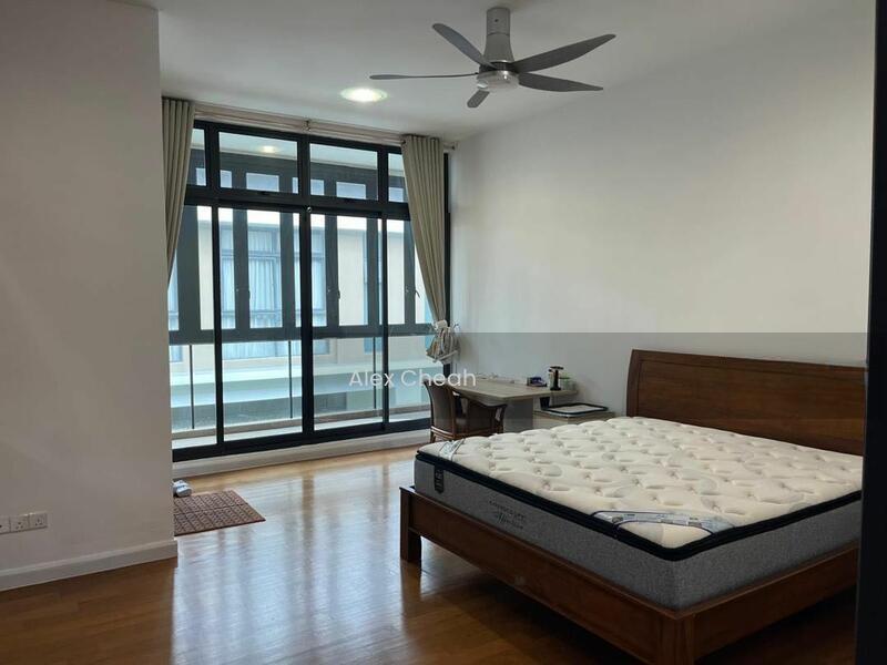 Noble Park Grand Pool Villas East Ledang - 5