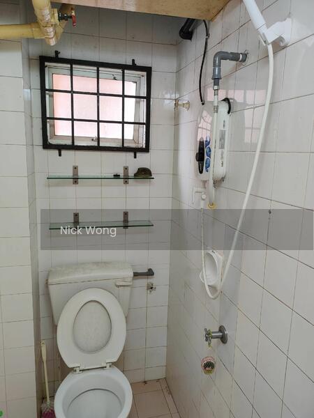 Pangsapuri Merak - 5