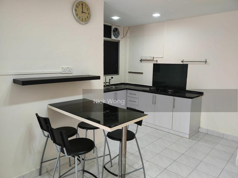 Pangsapuri Merak - 1